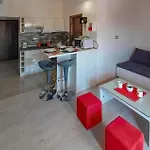 2 Bedroom Luxurious Apartment In Vodice Apartament