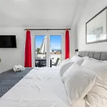 2 Bedroom Luxurious Apartment In Vodice