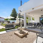 Apartament 2 Bedroom Luxurious Apartment In Vodice *