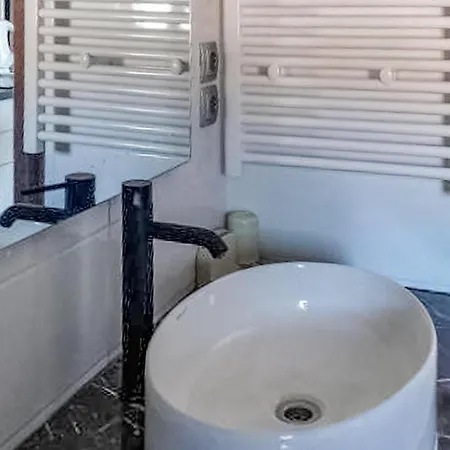 2 Bedroom Beautiful In Apartment Vodice