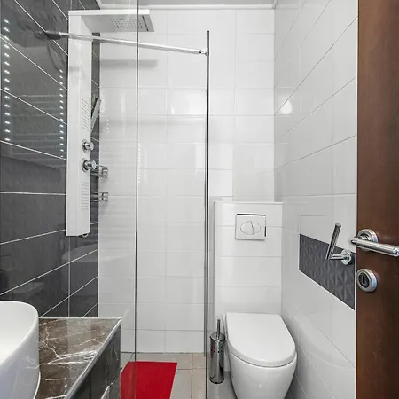 Apartamento 2 Bedroom Beautiful In *