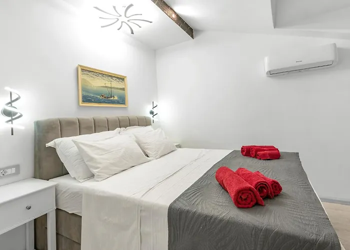 דירה 2 Bedroom Beautiful In *