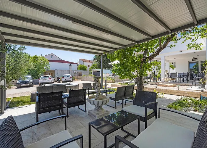 Appartamento 2 Bedroom Beautiful In *